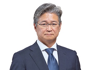 Headshot of Takafumi Ihara 
